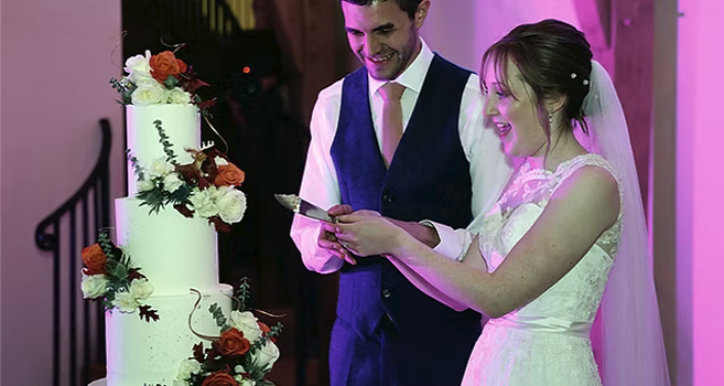 Wedding cake cutting